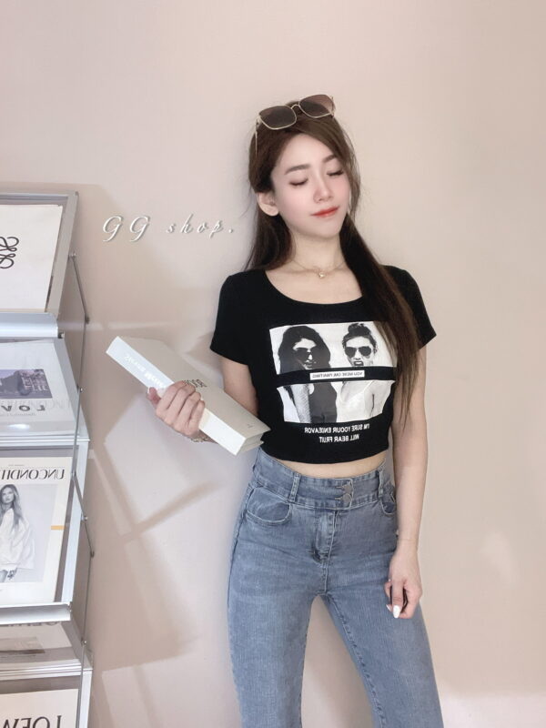 歐美人像短版短袖上衣 T恤