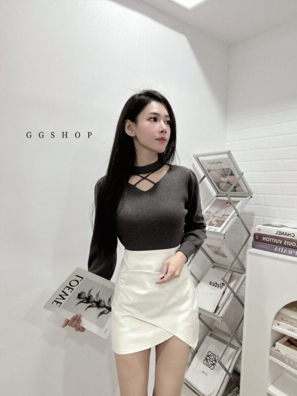 IMG_6863 掛脖交叉造型長袖針織上衣