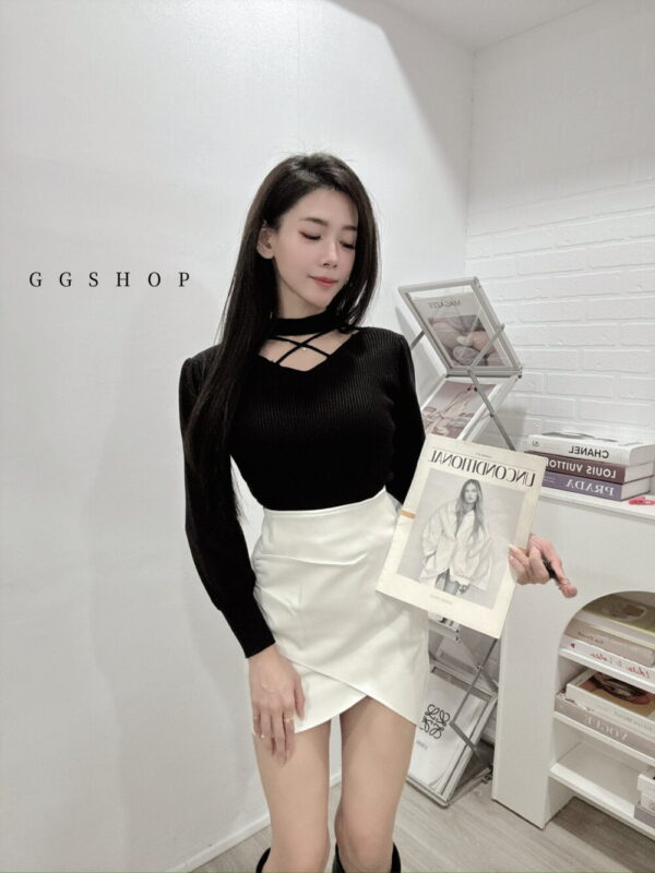 IMG_6877 掛脖交叉造型長袖針織上衣