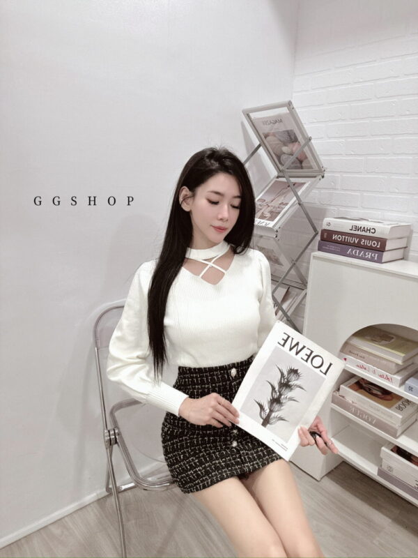 IMG_6953 掛脖交叉造型長袖針織上衣