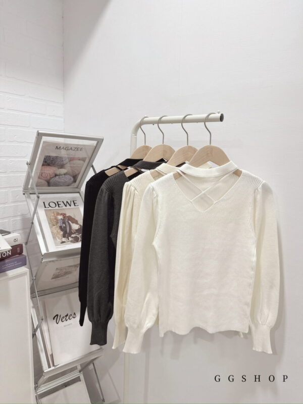 IMG_6967 掛脖交叉造型長袖針織上衣